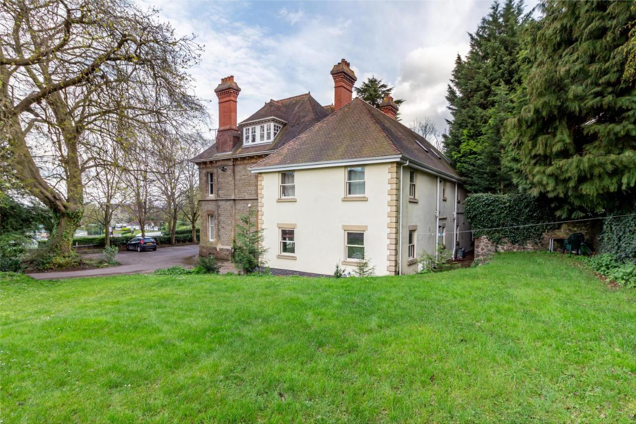 Host & - Hillbrook House *